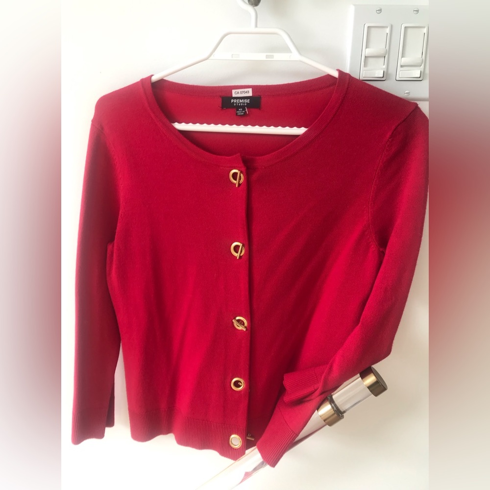 Cardigan in rich red• size : XS